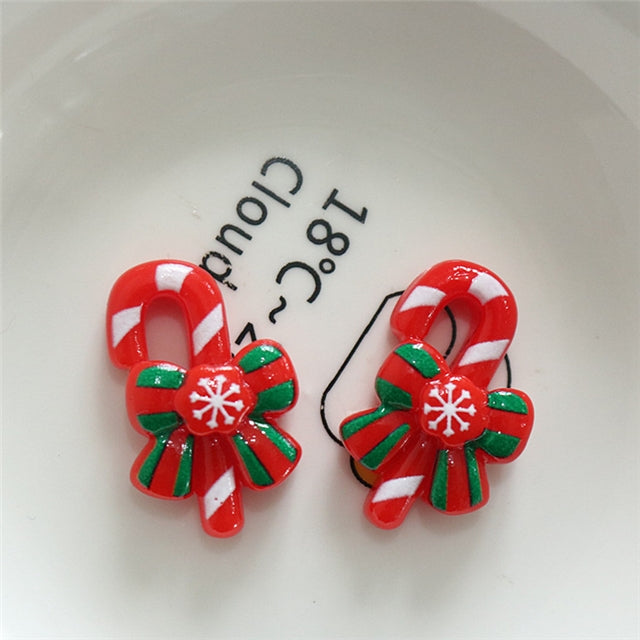 3-D Christmas Flat Back Resin Centerpiece 2 pieces per order